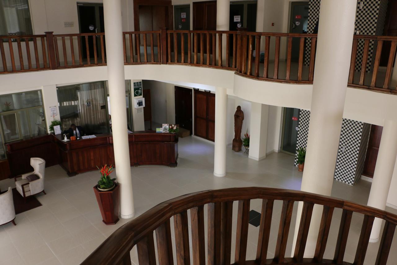 Hotel Sancta Maria Lomé Exterior foto