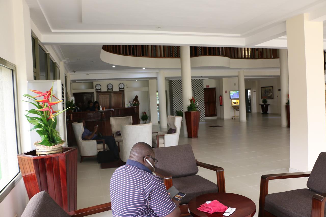 Hotel Sancta Maria Lomé Exterior foto